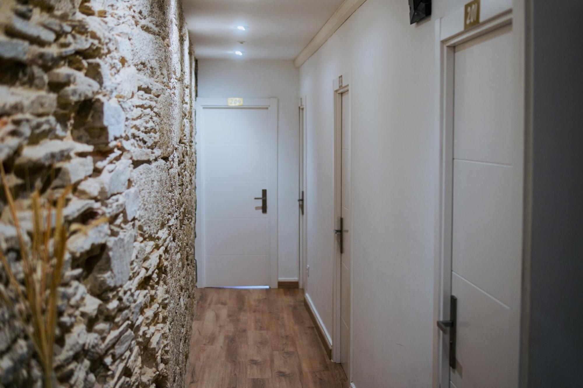 Hostal Santa Cruz Santiago de Compostela Exterior photo
